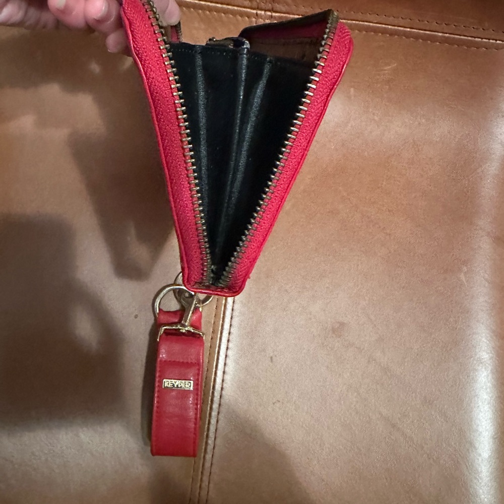 Diesel Wallet And Keyper Keychain Set - image 4